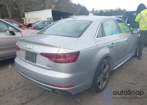 2018 Audi A4 2.0T Premium z USA, uszkodzony, nr VIN WAUENAF40JA125032